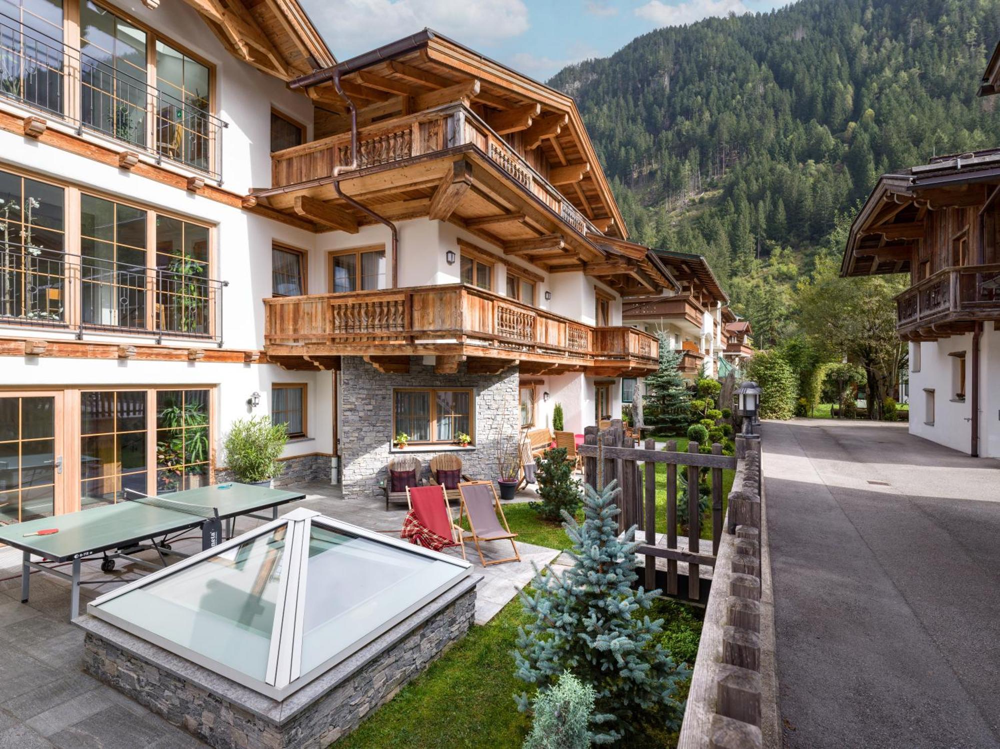 Appartementhaus Adlerblick Mayrhofen Exterior photo